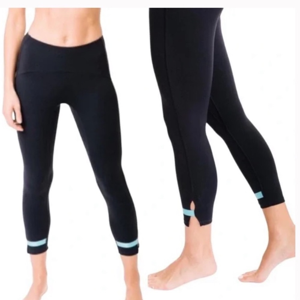 Zyia Deluxe High Rise Strap 7/8 Leggings Navy
Size 6-8